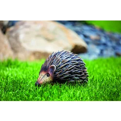 HOGY fém sün - barna 26 x 16 x m.16 cm